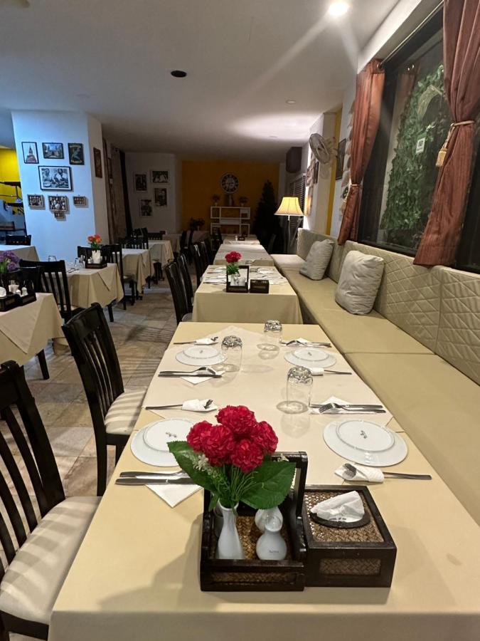 Istanbul Boutique Hotel Patong Luaran gambar