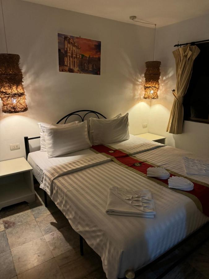 Istanbul Boutique Hotel Patong Luaran gambar