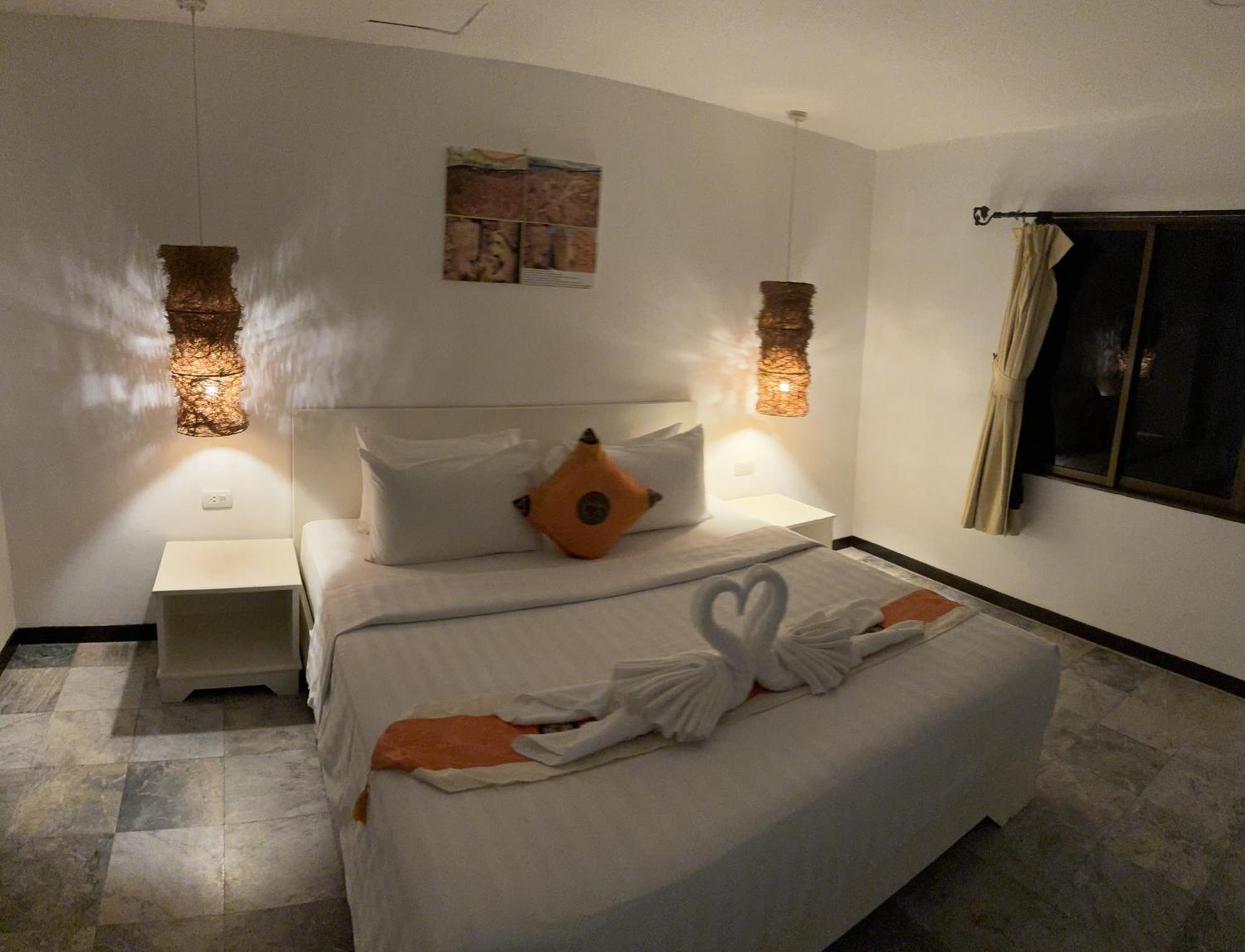 Istanbul Boutique Hotel Patong Luaran gambar