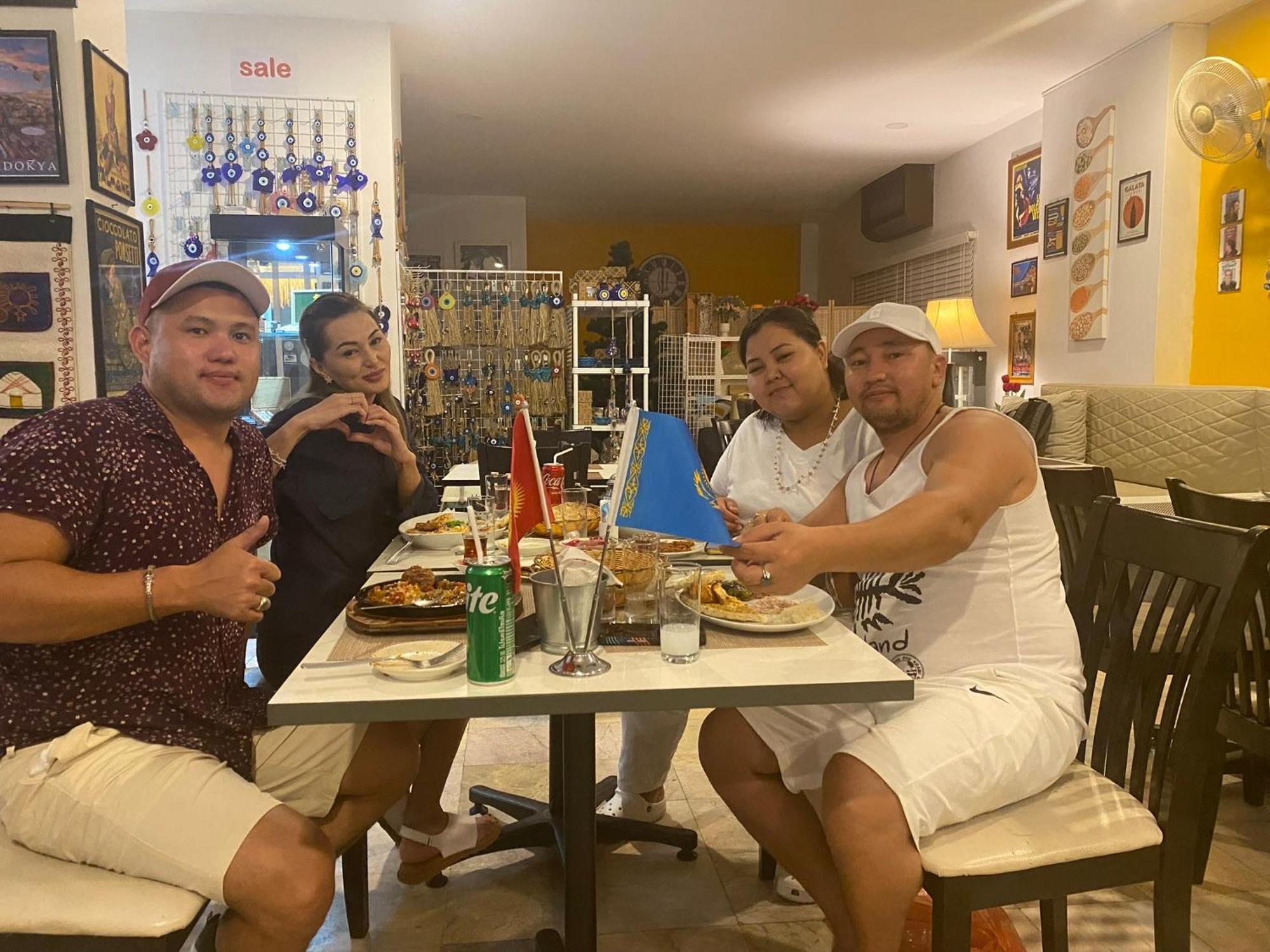 Istanbul Boutique Hotel Patong Luaran gambar